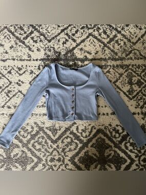 Light Blue Ribbed Button-Front Crop Top - Women’s Size S